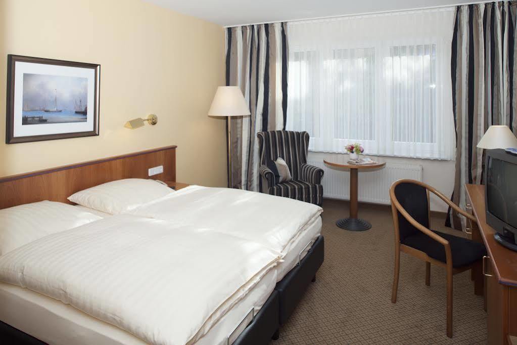 Hotel An Der Schlei Garni Fahrdorf  ภายนอก รูปภาพ