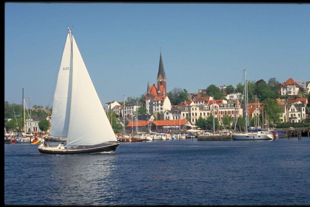 Hotel An Der Schlei Garni Fahrdorf  ภายนอก รูปภาพ